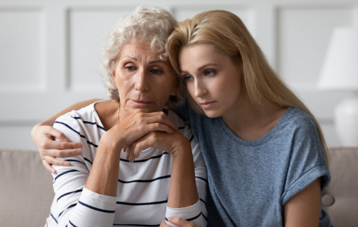 Mẹ già bỗng đòi… lướt sóng nhà đất