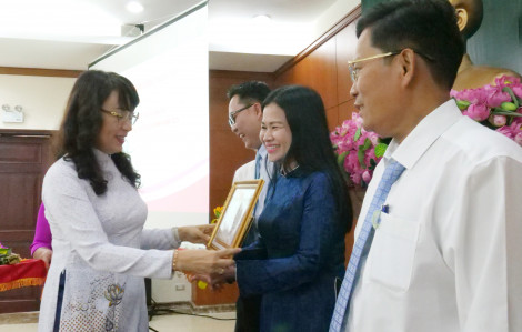 Đảng bộ các cơ quan Đảng TPHCM tuyên dương gương điển hình học Bác