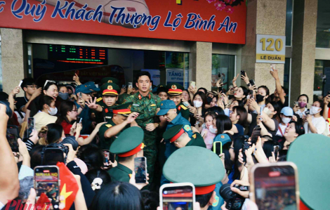 Đừng chỉ trách Gen Z, vì không chỉ có Gen Z “đu view” *