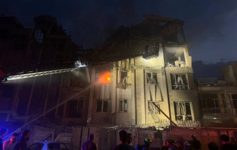 Israel không kích thủ đô Tehran của Iran