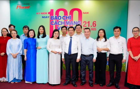 Phó Chủ tịch thường trực UBND TPHCM Dương Ngọc Hải thăm, làm việc với Báo Phụ nữ TPHCM