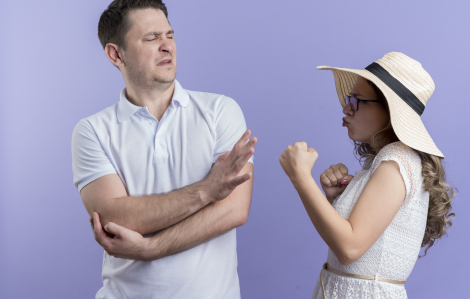 Chỉ đường cho hươu: Ba mình và mẹ người ấy “khéo là ghét nhau”
