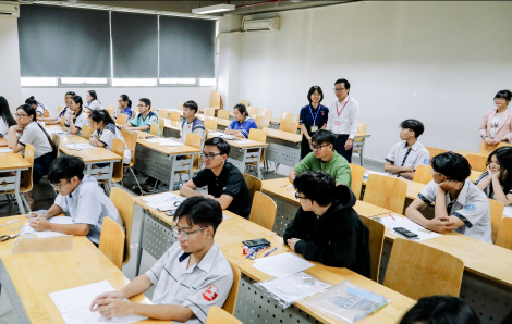 8.000 suất học bổng trị giá trên 70 tỉ đồng cho tân sinh viên Trường đại học Văn Lang
