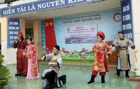 Trao truyền văn hóa truyền thống: Sai một li, lệch một thế hệ