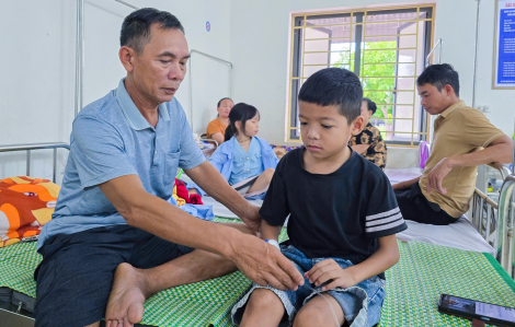 Nguồn hiến cạn kiệt, bệnh nhân mỏi mòn chờ máu