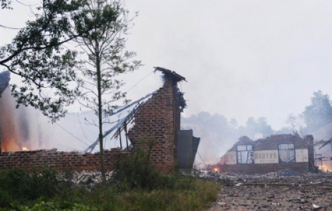 Nổ kinh hoàng tại nhà máy pháo hoa Trung Quốc,  9 người chết, 26 người bị thương