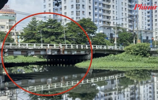 Bé gái bị bỏ rơi trong túi ni lông tại TPHCM, sức khỏe ra sao?