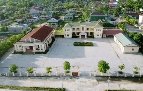 Đề xuất trụ sở dôi dư làm bãi đỗ xe công cộng, trạm sạc xe điện