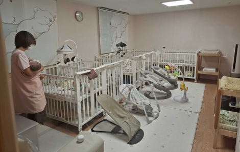 Những chiếc hộp trẻ em đem lại cơ hội thứ hai cho người mẹ và trẻ sơ sinh