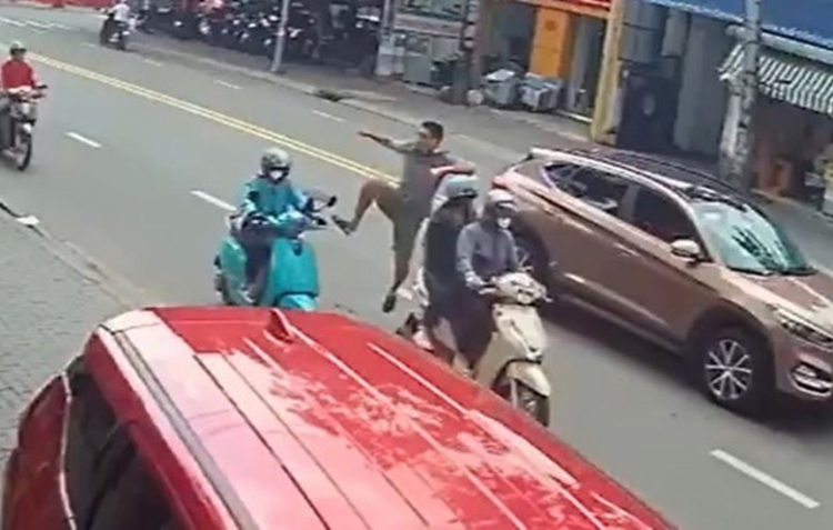 Để thói hành xử côn đồ hết đường sống