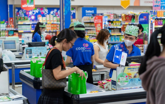 Hàng ngàn gia đình Việt đến Co.opmart trải nghiệm “đại sứ xanh”