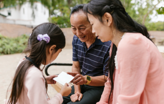 "Khối nghỉ hè" chia rẽ "khối hưu trí"