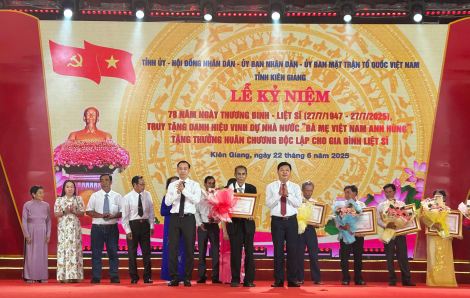 Kiên Giang truy tặng danh hiệu Bà mẹ Việt Nam anh hùng cho 21 mẹ