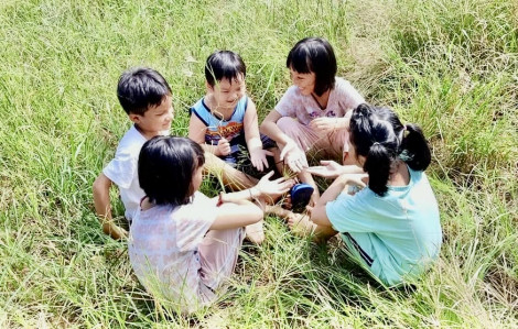 Bao giờ "khối nghỉ hè" thôi thách thức "khối nghỉ hưu"?