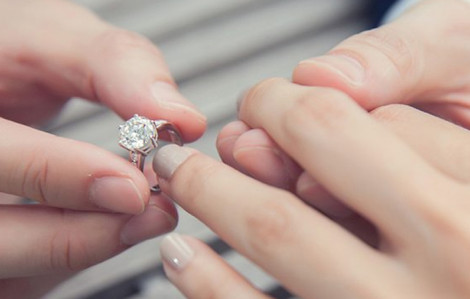 Sợ mang tiếng "chia tay đòi quà"