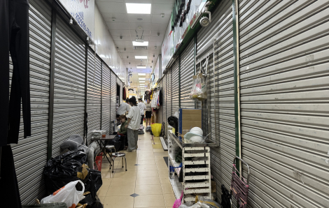 Từ "nữ hoàng sạp hàng" đến cú vấp tuổi xế chiều