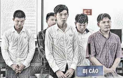 Đưa  235 người sang Lào trái phép, 5 bị cáo lĩnh án hơn 25 năm tù