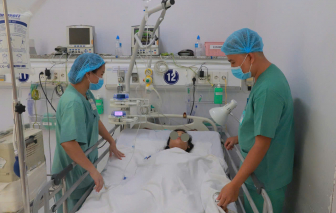 Một sản phụ rơi vào tình trạng nguy kịch sau khi tự ý sinh con tại nhà