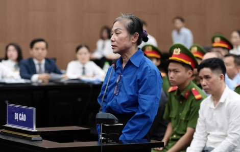 Cựu Bí thư Vĩnh Phúc Hoàng Thị Thúy Lan bật khóc xin giảm án