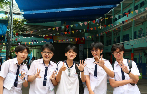 Gợi ý giải đề ngữ văn thi tốt nghiệp THPT năm 2025