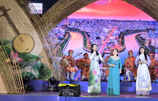 Đờn ca tài tử, quan họ, chầu văn… hội tụ kỷ niệm 327 năm Sài Gòn - Chợ Lớn - Gia Định - TPHCM