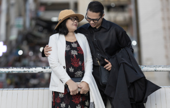 Cha mẹ thông thái không "gài nợ" con