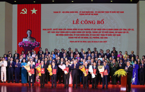 Thành lập TPHCM mới và chỉ định Ban Chấp hành Đảng bộ TPHCM nhiệm kỳ 2020-2025