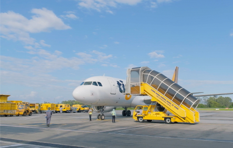 Sân bay Vinh dừng hoạt động, tàu khách nối thêm toa phục vụ hành khách