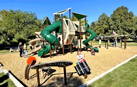 Trẻ em thành thị đang quá thiếu sân chơi