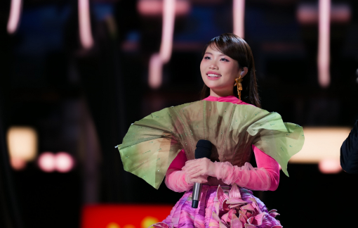 Phương Mỹ Chi gây ‘bão’ truyền thông tại Trung Quốc