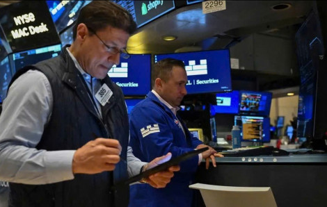 Chứng khoán Mỹ tăng kỷ lục sau thỏa thuận thương mại giữa Việt Nam và Mỹ