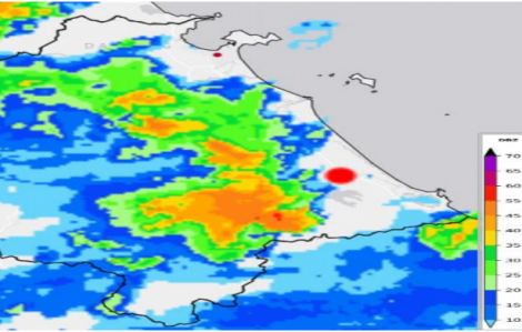 Cảnh báo rủi ro cấp 1 do lốc, sét và mưa đá ở TP Đà Nẵng