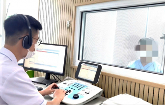 Thói quen sinh hoạt sai lầm khiến người đàn ông điếc đột ngột