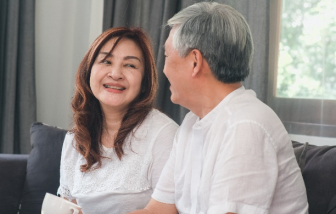Gánh gia đình qua khốn khó, tôi vẫn bị chồng lãng quên