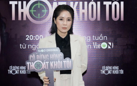 Lê Phương rủ mẹ cùng cắt tóc khi đóng phim mới