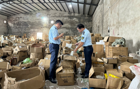 Phát hiện kho trung chuyển hàng lậu ở Quảng Ninh, nghi điều hành từ Trung Quốc
