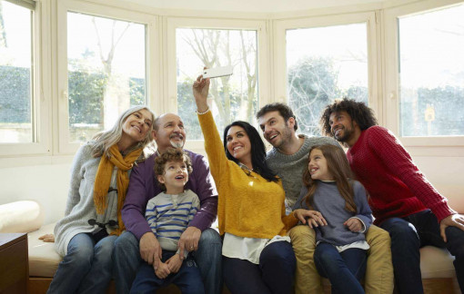 Gia đình chồng hay lợi dụng