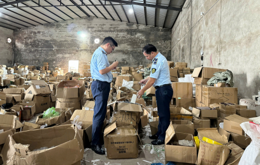 Phát hiện kho trung chuyển hàng lậu ở Quảng Ninh, nghi điều hành từ Trung Quốc