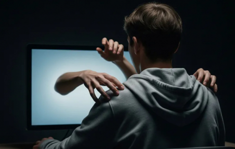 Nữ sinh sập bẫy “bắt cóc online”, yêu cầu đóng tiền để chứng minh tài chính