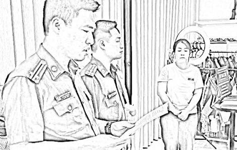 Tạm giữ người phụ nữ bán hàng online doanh thu 800 tỉ nhưng trốn thuế