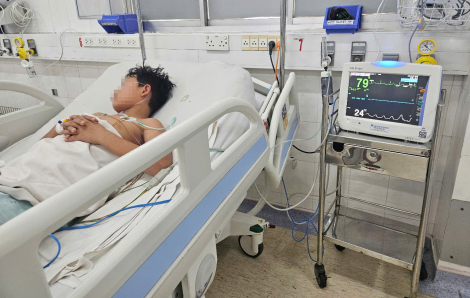 Trẻ lớn mắc sốt xuất huyết: ít triệu chứng, nhiều biến chứng