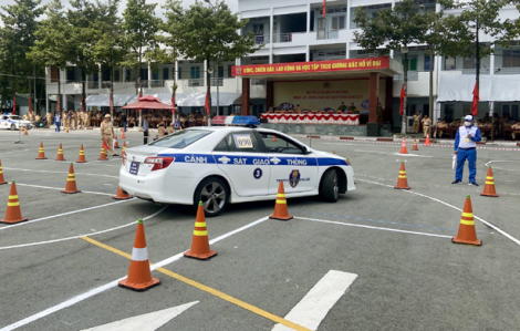 Vì sao đậu sát hạch GPLX mà VNeID không hiển thị thông tin?