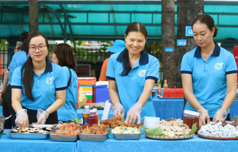 Tiệc buffet yêu thương chắp cánh những ước mơ thầm lặng