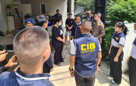 "Miss Golf" và cơn địa chấn Phật giáo Thái Lan