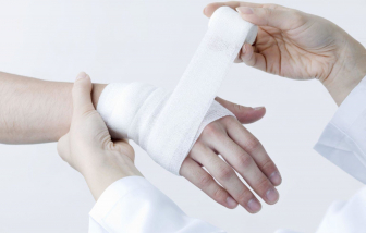 Dịch vụ chăm sóc vết thương tại nhà của Phòng khám gia đình Việt Úc