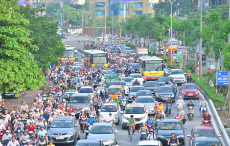 Hà Nội sẽ hỗ trợ tiền cho người dân chuyển từ xe máy xăng sang xe điện