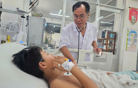 Những sai lầm khiến trẻ mắc sốt xuất huyết rơi vào nguy hiểm