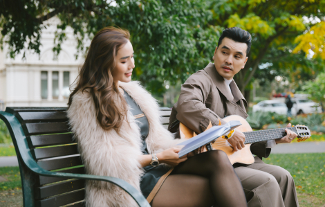 Ưng Hoàng Phúc nghe ca khúc, nhớ mối tình đơn phương