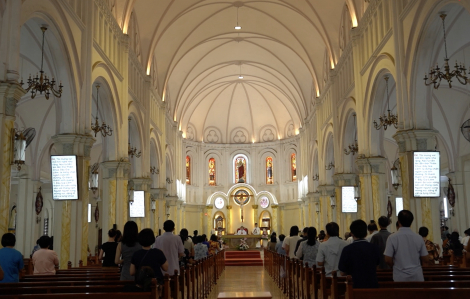 Đến phường Chợ Quán thăm nhà thờ cổ xưa nhất TPHCM