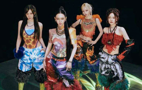 K-pop và chiến lược “vũ trụ nội dung”